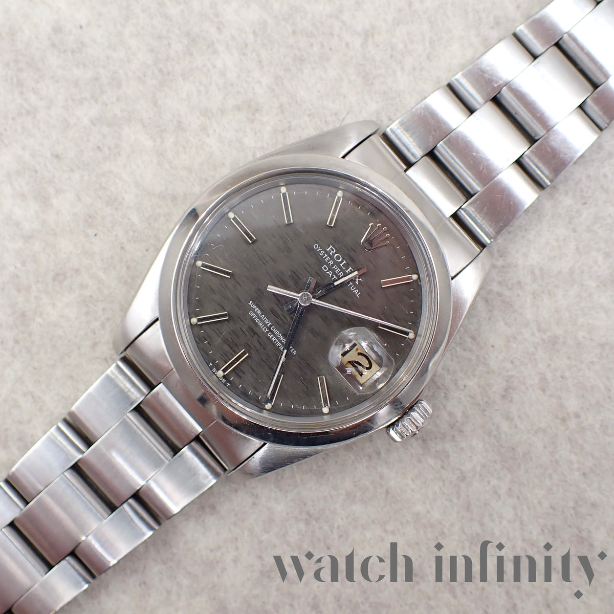 Rolex Datejust réf. 1500 vue de face