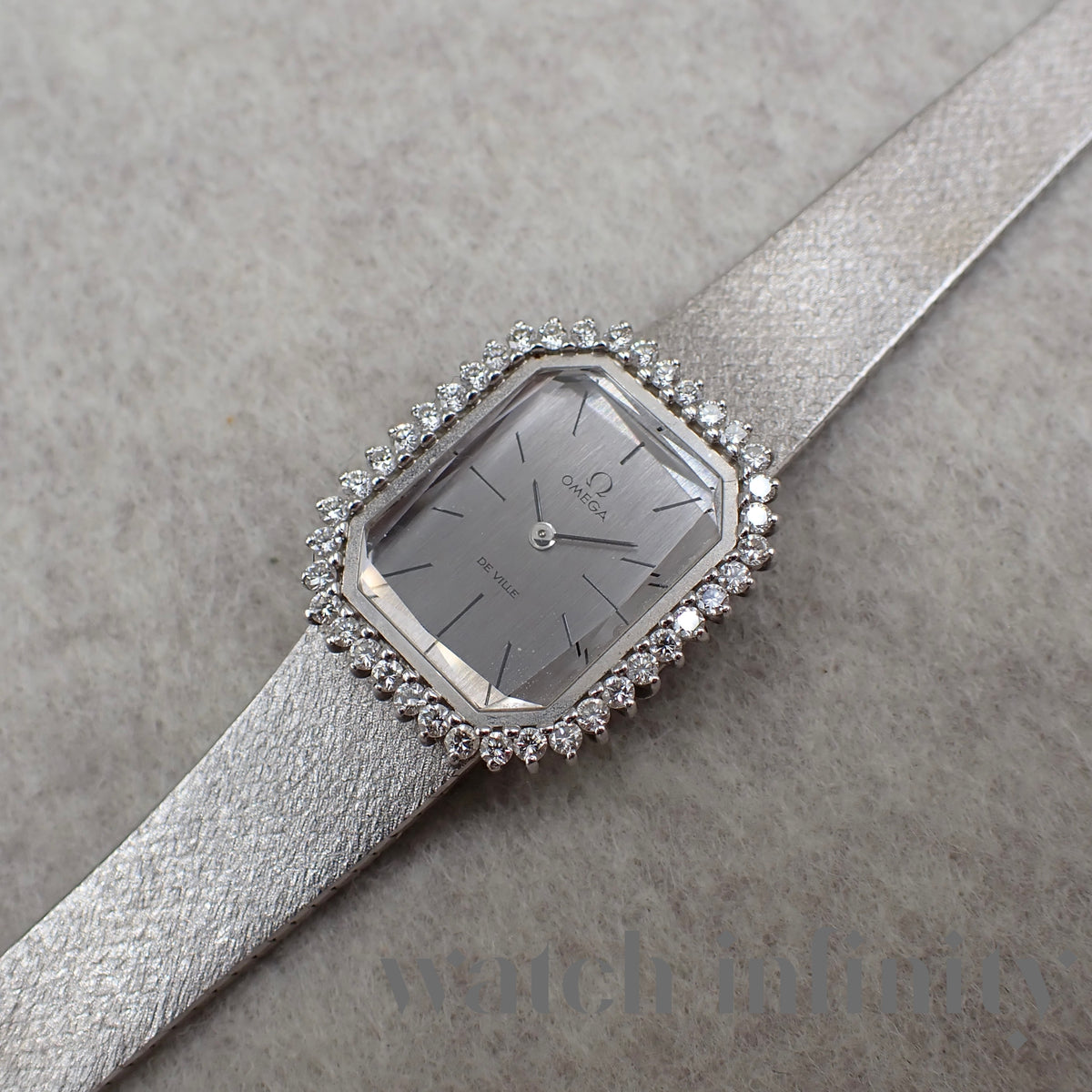 OMEGA De Ville Lady Or blanc 18 karats