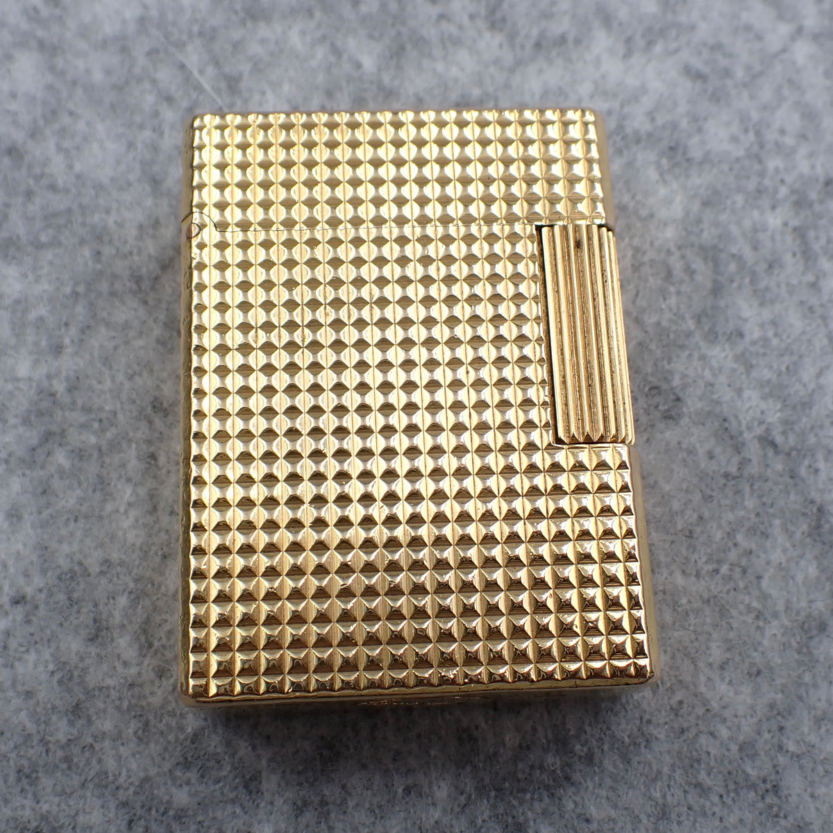 Briquet S.T. Dupont Paris – Plaqué or