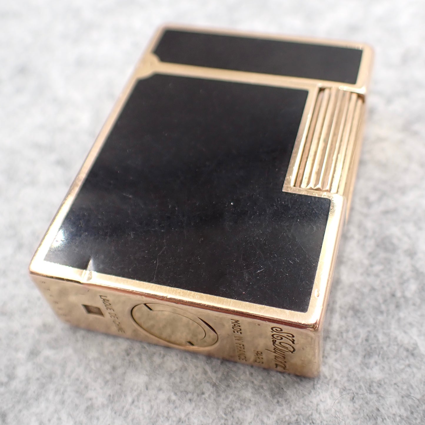 Briquet S.T.Dupont Laque de Chine noire