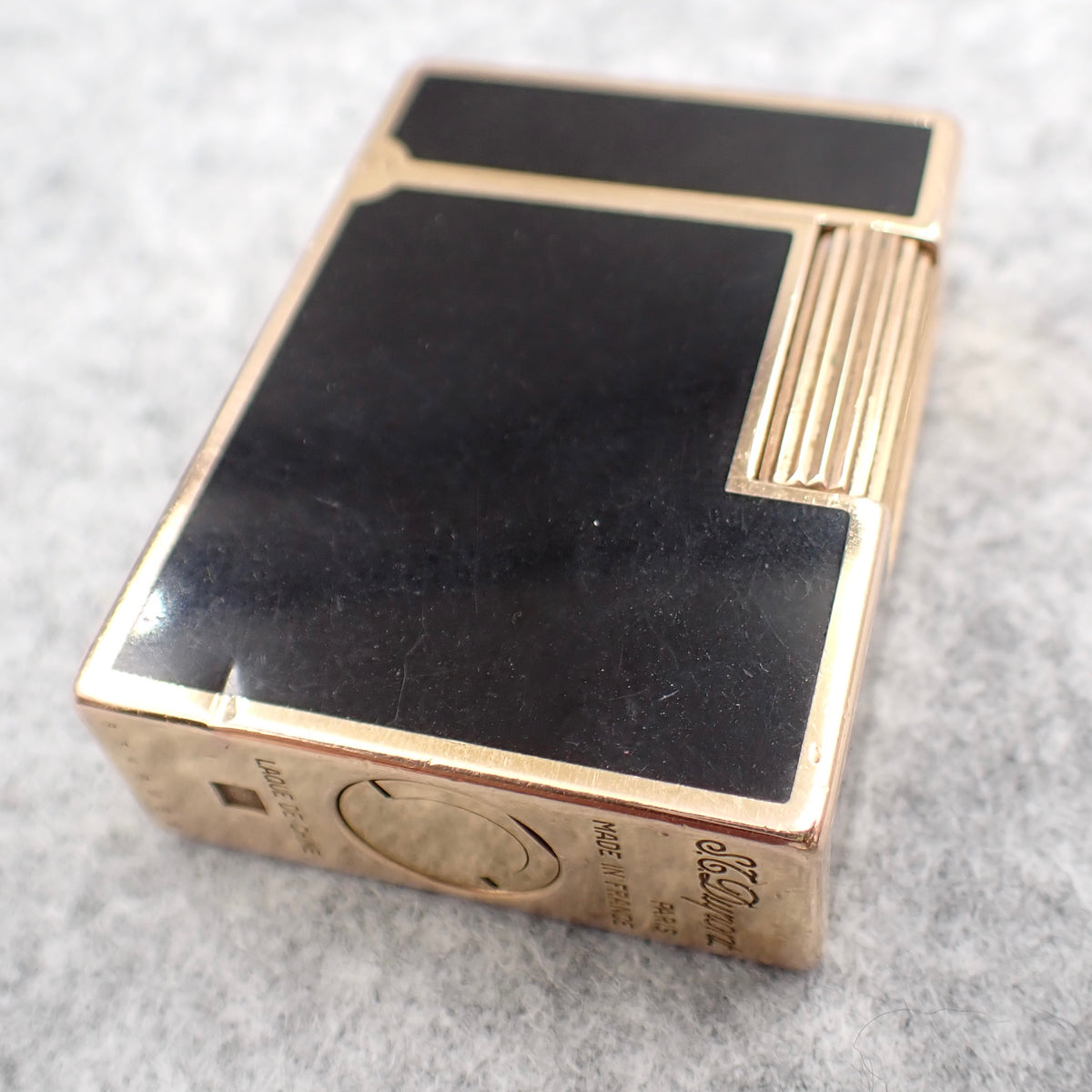 Briquet S.T.Dupont Laque de Chine noire