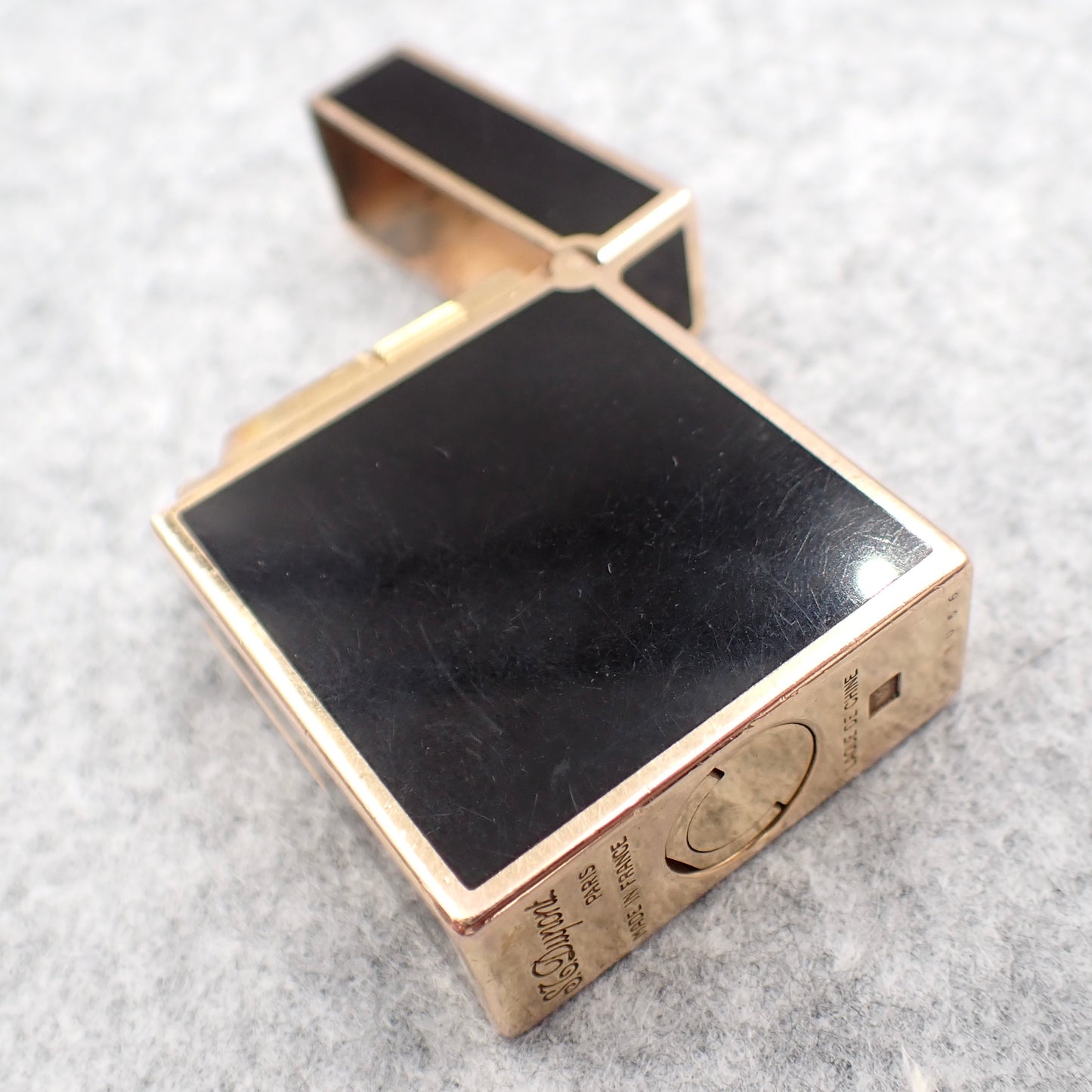 Briquet S.T.Dupont Laque de Chine noire